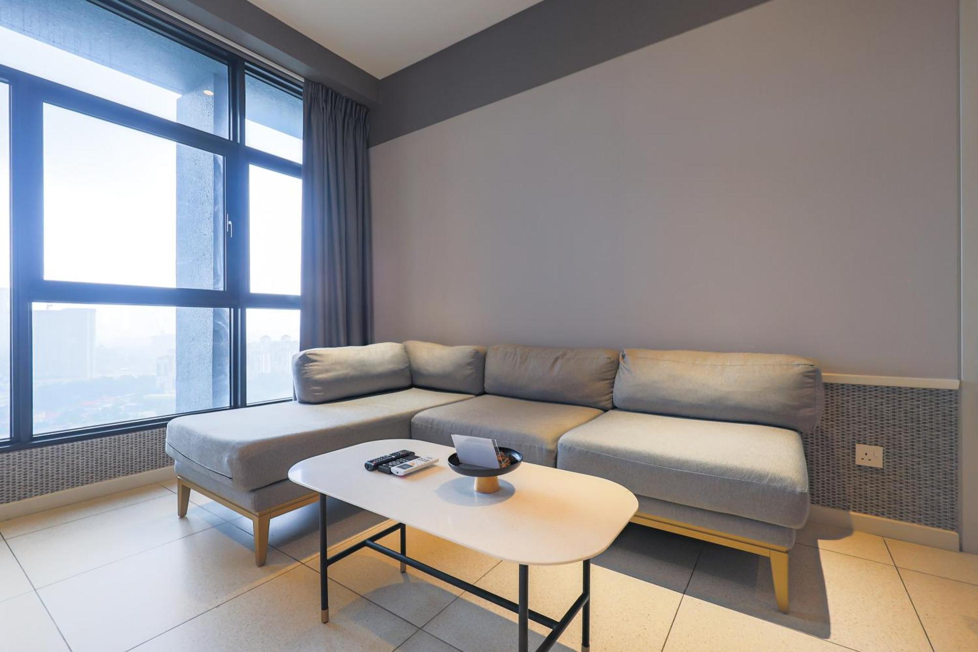 Apartmán Millerz Square By Mykey Kuala Lumpur Exteriér fotografie A 3D rendering of a living room